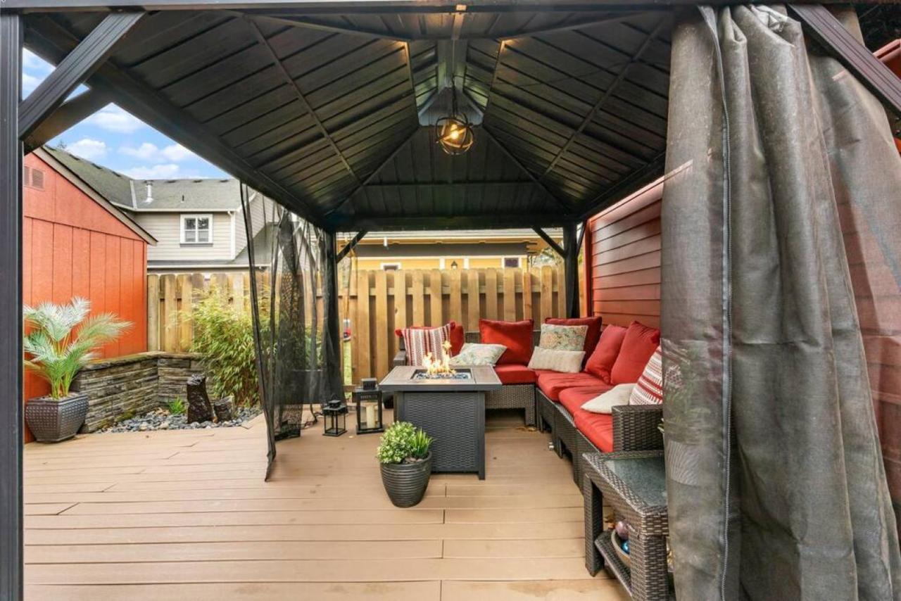 Dazzling 3bd, 2ba With Private Deck Near Alberta Holiday home
