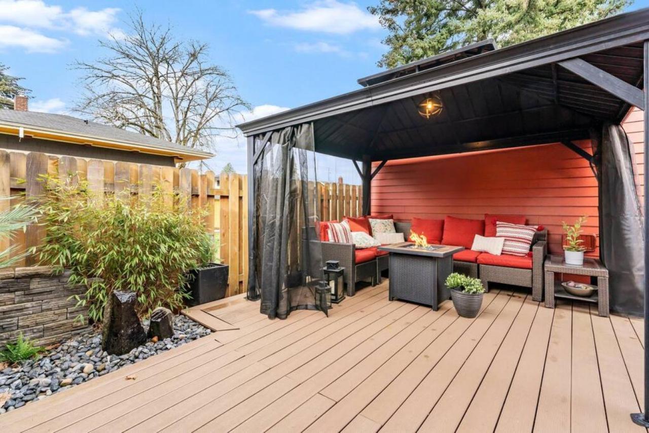 Dazzling 3bd, 2ba With Private Deck Near Alberta *