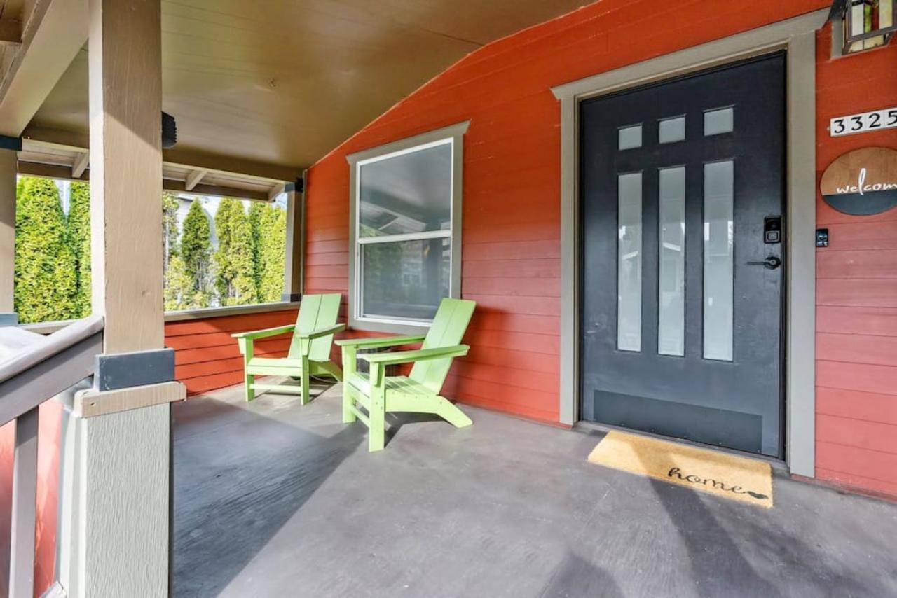 Dazzling 3bd, 2ba With Private Deck Near Alberta *